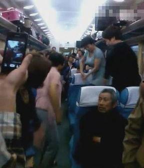 青岛大妈爆料事件视频播放,揭秘事件背后真相 第1张 青岛大妈爆料事件视频播放,揭秘事件背后真相 第1张